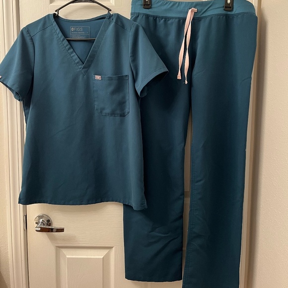 Figs Other - Figs Caribbean Blue set, S Catarina top S Livingston pants